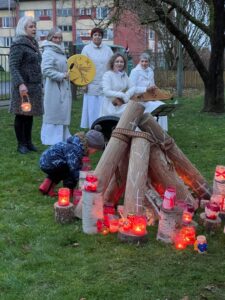 Skaists noskaņu koncerts no "Baltajām dūjām"